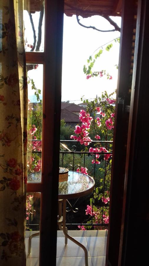 Iliolithos Rooms Kardhamili Ngoại thất bức ảnh