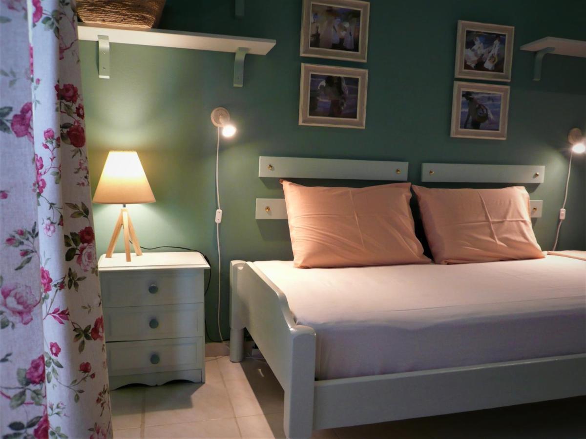 Iliolithos Rooms Kardhamili Ngoại thất bức ảnh